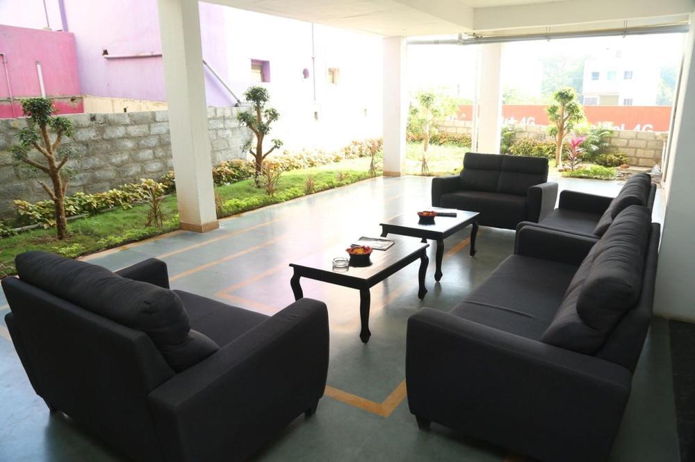Kingsburyfiesta Hotel Vellore Ngoại thất bức ảnh